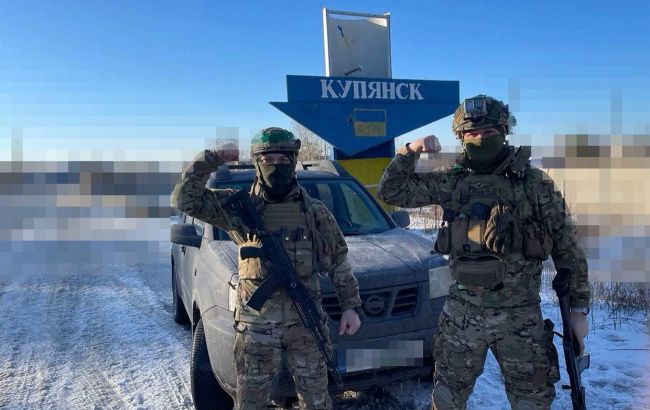 Защитники Купянска получили очередной внедорожник Nissan X-Trail от Favbet Foundation