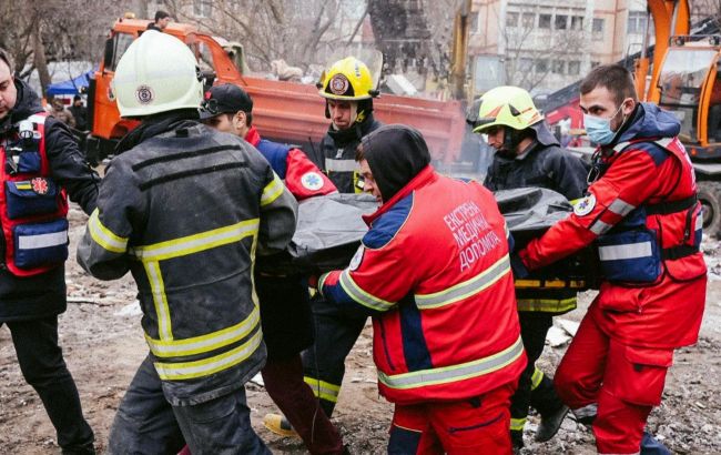 Число жертв удара по Одессе возросло до семи