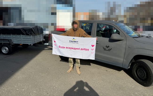 Favbet Foundation передав роті "Фаворит" ще два позашляховики і двовісний причіп