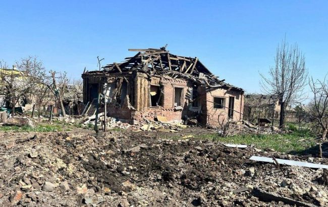 За сутки оккупанты обстреляли Донецкую область более 1600 раз: есть разрушения и пострадавшие (фото)