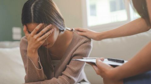 4 шага экстренной психопомощи, которые должен знать каждый: инструкция от психологи Фонда Ахметова
