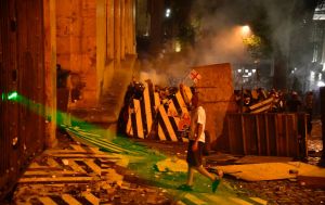 Протести у Грузії: в парламенті країни оголосили червоний рівень небезпеки