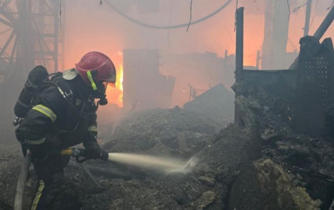 Обстрел "Эпицентра" в Харькове: возросло количество жертв и пострадавших