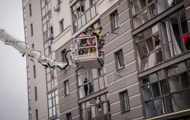 ДСНС показала відео наслідків атаки дронів по Сумах