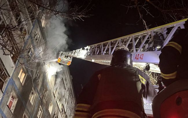 Росіяни масовано атакують енергосистему та міста України: що відомо