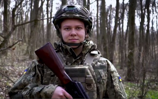 "Контракт 18-24". В ряды ВСУ принята первая девушка
