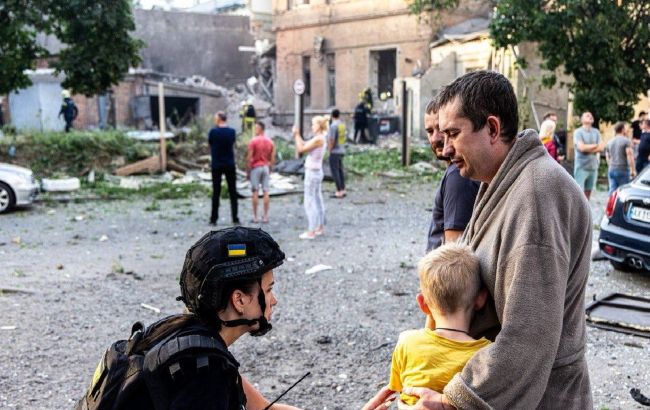 Удар по Харкову: з'явилися перші фото та відео наслідків