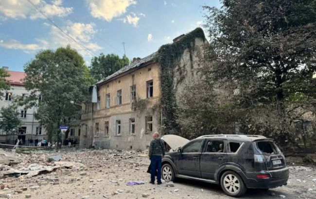 Прильоти у Львові та Запоріжжі, поранені у Мукачево: все про наслідки комбінованого обстрілу РФ