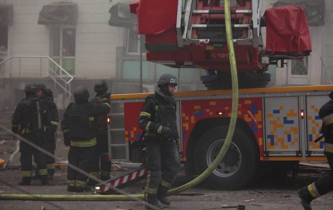 Як виглядає Дніпро після масованої атаки дронів: Зеленський показав фото та відео