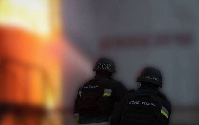 РФ вдарила "Шахедами по Чернігову: горить підприємство, частина міста без світла