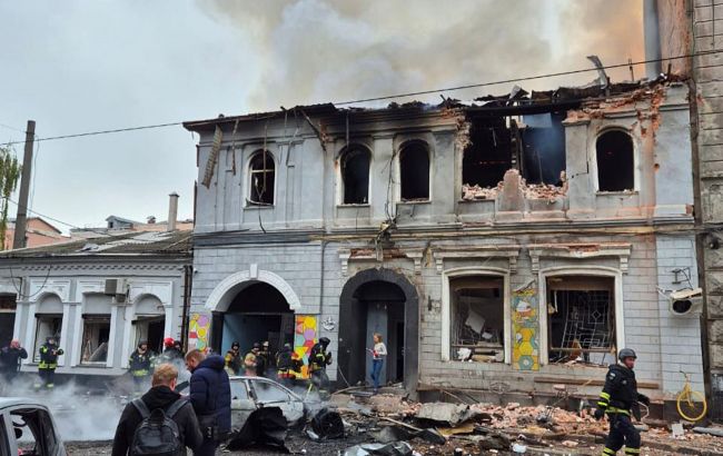 Удари "Шахедів" по дитячому садку в Харкові: з'явилися фото наслідків