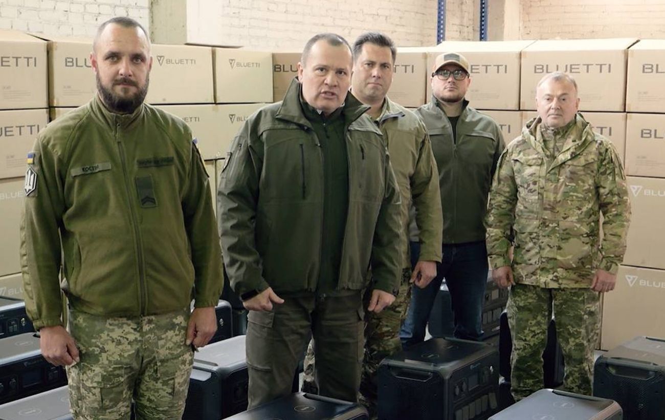 Полк "Ахіллес" отримав велику партію зарядних станцій від "Української команди", - Палатний