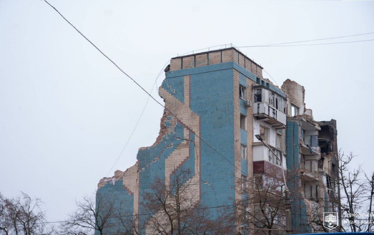 Відновленню не підлягає. У Тернополі знесуть висотку, яку зруйнувала ракета РФ