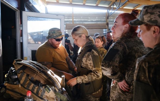 "Ви в розшуку ТЦК". Що насправді відбувається з жіночою мобілізацією в Україні