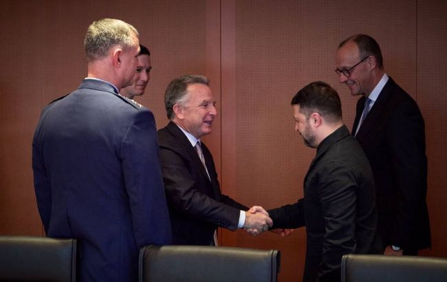 У Берліні розпочалася зустріч Зеленського з командою Трампа