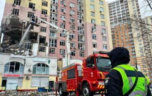 Повреждения в 7 районах, попадание в ДЕПО и общежитие: все о двойном ударе РФ по Киеву