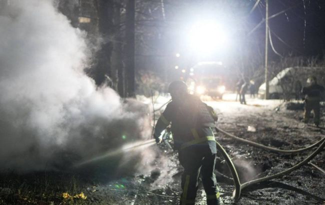 Росіяни вдруге за день атакували Запоріжжя: пошкоджена багатоповерхівка