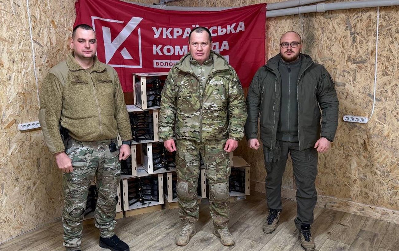 На Новий рік "Українська команда" передала на фронт нову партію дронів, - Палатний