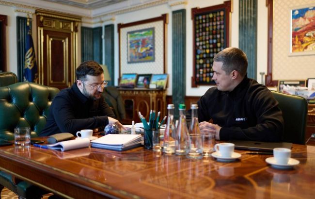 Зеленський: погоджені кадрові рішення для посилення ППО та аудит постачання зброї у війська