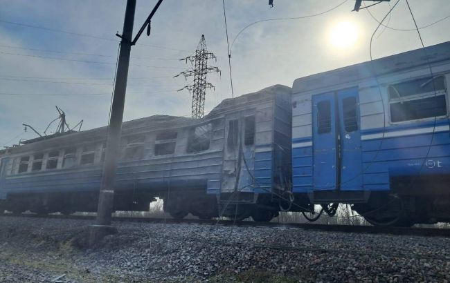 Трагедія на Дніпропетровщині: електричку атакував дрон РФ, є жертва