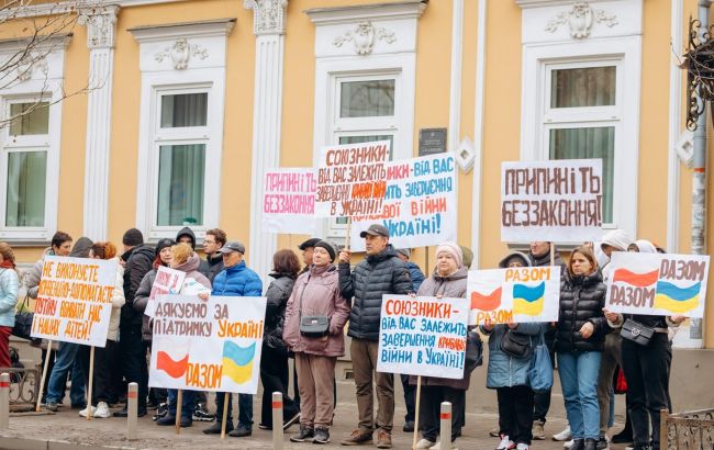 Гроші на відбудову: Польщу закликали визнати рішення українського суду про мільярди РФ