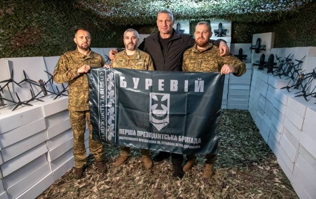 Понад тисяча безпілотників для бригади "Буревій": Кличко передав допомогу від Києва