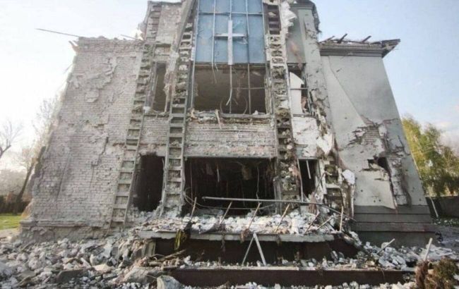 Росіяни вдарили по молитовному дому в Запоріжжі, є загиблий та поранені