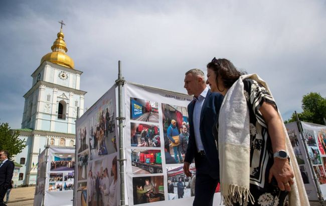 Кличко відкрив у Києві виставку до Дня Європи та подякував партнерам за підтримку України