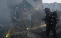 Зруйновані будинки, пожежі та поранені: ДСНС показала наслідки масованої атаки на Київ