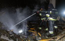 У Кривому Розі пожежі та руйнування після обстрілу РФ