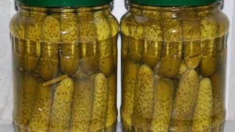 Рецепт маринаду, який шукають усі: готуємо мариновані огірки "як із супермаркету"