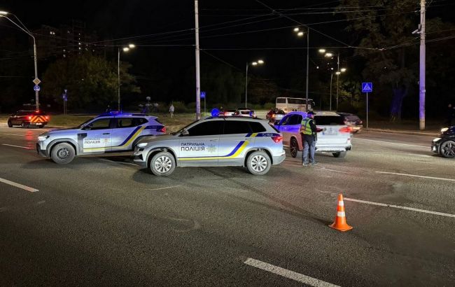На Київщині повністю перекрили рух по частині Житомирської траси, - поліція