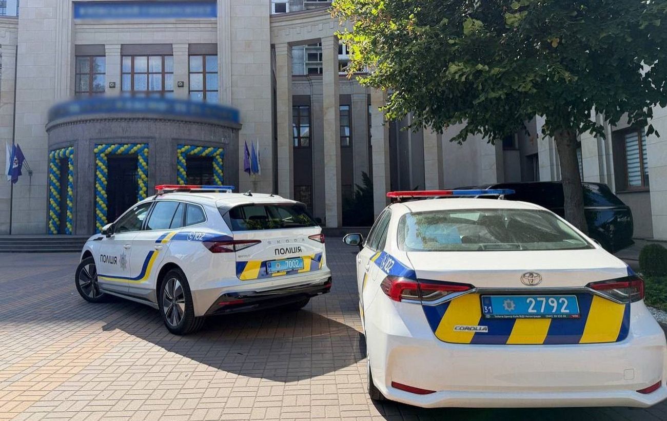Посвящение в студенты во время тревоги: полиция Киева открыла дело против университета
