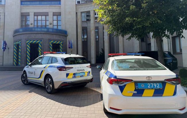 У Києві під час тривоги університет вишикував студентів на посвяту, поліція відкрила справу