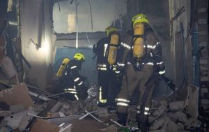 Зруйновано стіни, виникла пожежа: РФ вдарила по бізнес-центру в Одесі