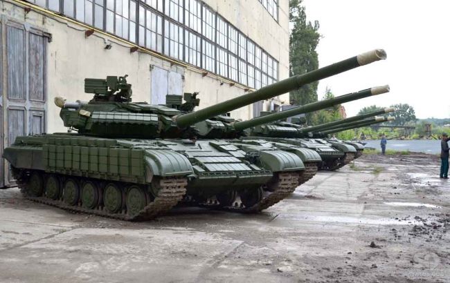"Укроборонпром" передал армии восемь танков Т-80