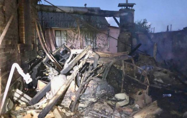 Окупанти з артилерії вдарили по двох районах Дніпропетровської області: є постраждалий