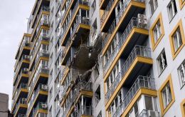 Росія атакувала дроном житловий будинок в Одесі, є руйнування і поранені
