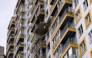 Росія атакувала дроном житловий будинок в Одесі, є руйнування і поранені
