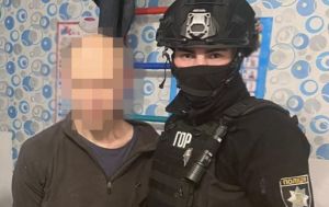 Ударил ножом военного ТЦК, стрелял в полицейского: во Львовской области задержали нападающего