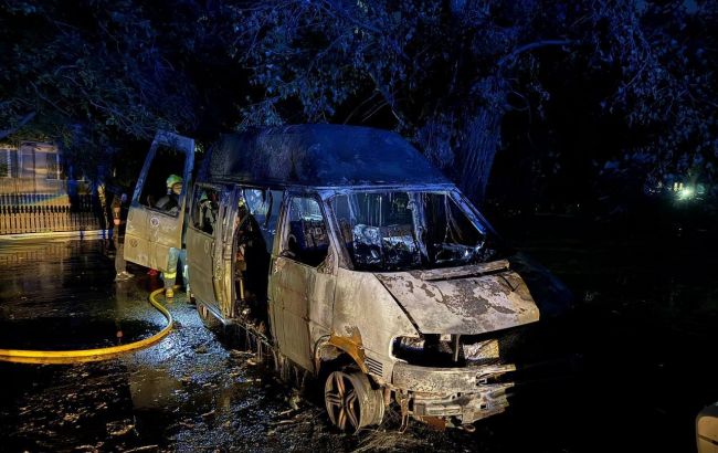 В Одесі мати з 13-річною донькою за "гонорари з РФ" підпалили авто та об’єкт на УЗ