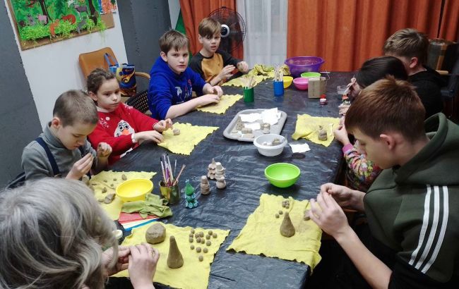 Фармкомпания "Здоровье" и художественный хаб Zelo продолжают помогать детям Харькова