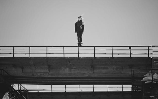 В Житомире женщина прыгнула с 45-метрового моста