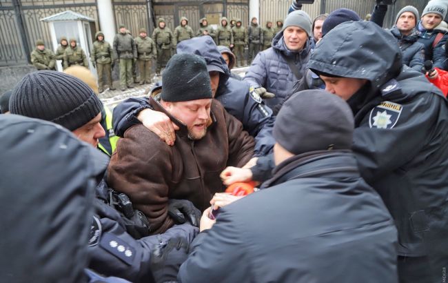 У поліції Одеси підтвердили затримання двох учасників акції на підтримку полонених моряків