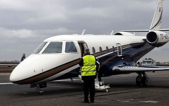 Аеропорт Одеси припиняв роботу через поломку літака