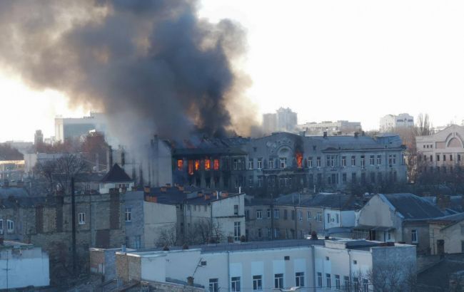 Лукашенко выразил соболезнования в связи с пожаром в Одессе