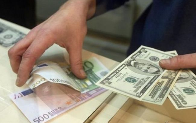 У Києві зловмисники пограбували обмінник