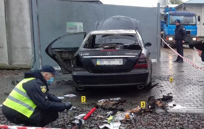 У Львівській області підпалили автомобіль кандидата на голову ОТГ