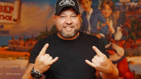 Зірка "Кварталу 95" Пікалов розлучився з дружиною після 18 років шлюбу