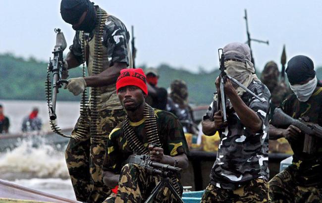 Сомалійські пірати відпустили захоплене судно без викупу